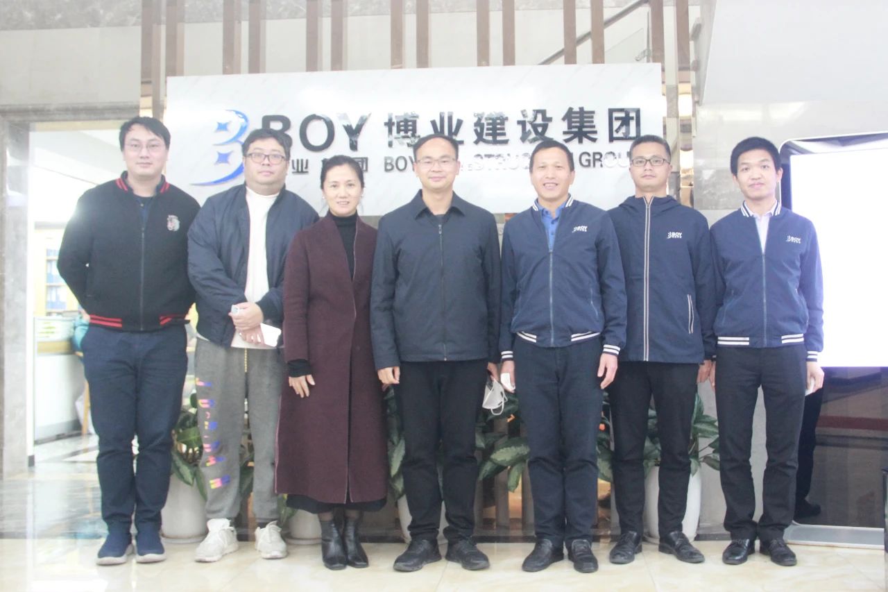 E:\lys\工作\綜合部\公司重大活動、新聞\2023.01.17 湖里區(qū)區(qū)委常委、副區(qū)長王達帶隊慰問我司\網(wǎng)站\微信圖片_20230209222134.jpg